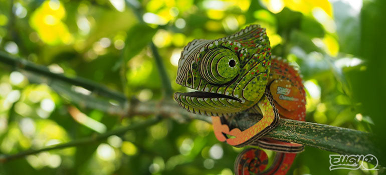 Eugy 3D Paper Model: Chameleon