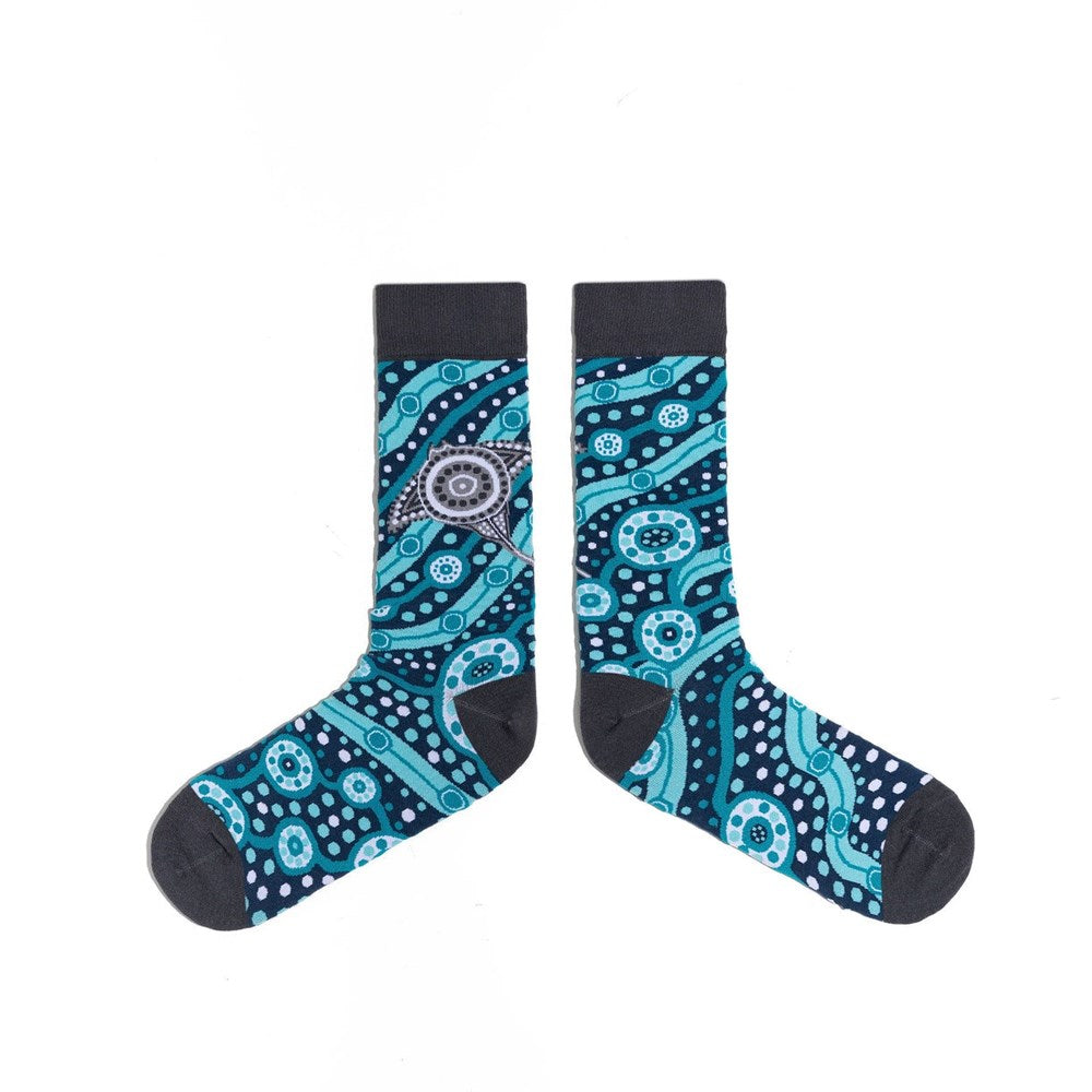 Spencer Flynn: Indigenous Art Stingray  "Coastal Currents"  Mens Socks