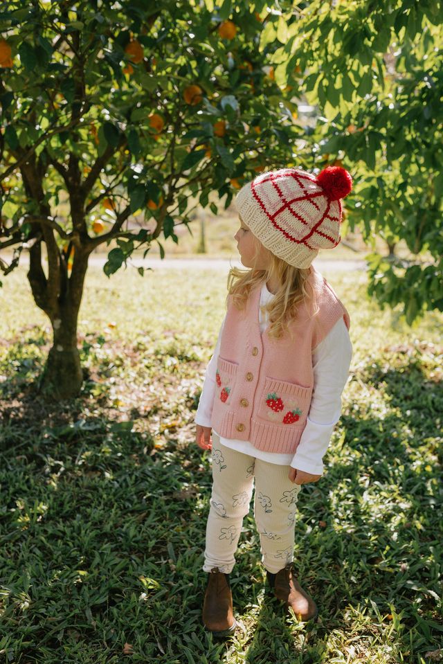 Acorn kids: Crossroads Beanie Pink & Red