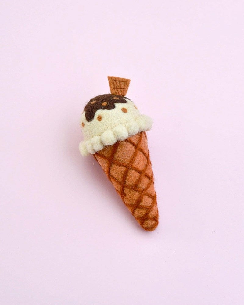 Tara Treasures: Felt Vanilla Chocolate Fudge Ice Cream
