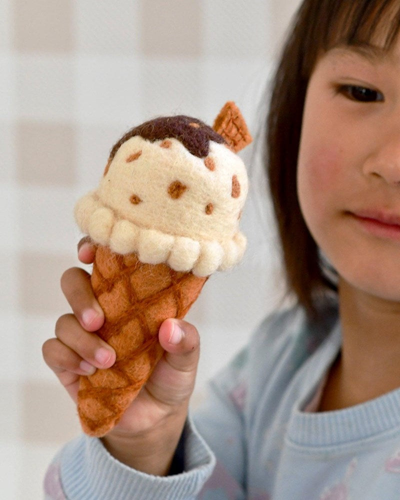Tara Treasures: Felt Vanilla Chocolate Fudge Ice Cream