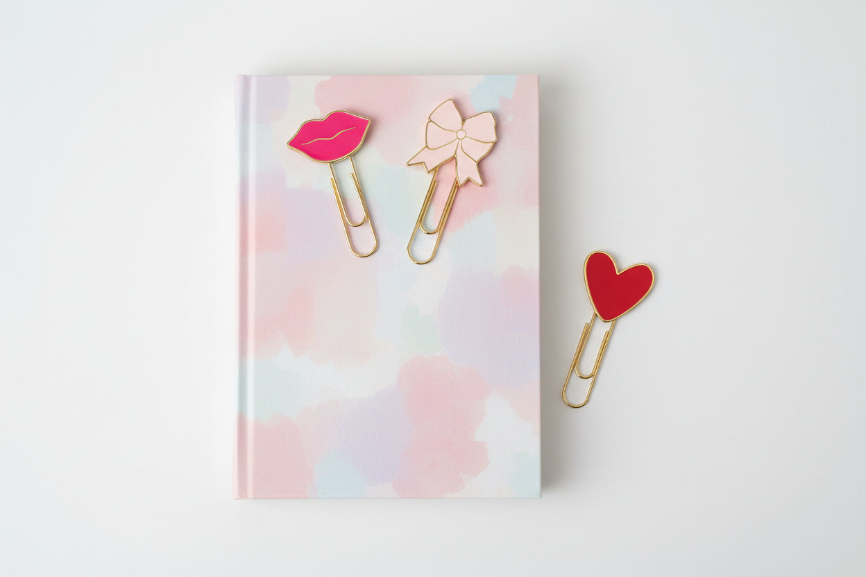 Designworks Ink: Set of 3 Paperclips - Love