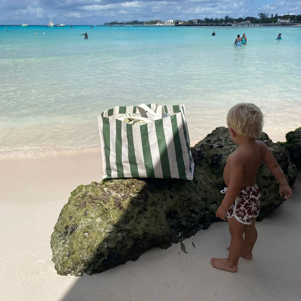 Sunnylife: Carryall Beach Bag The Vacay Olive Stripe