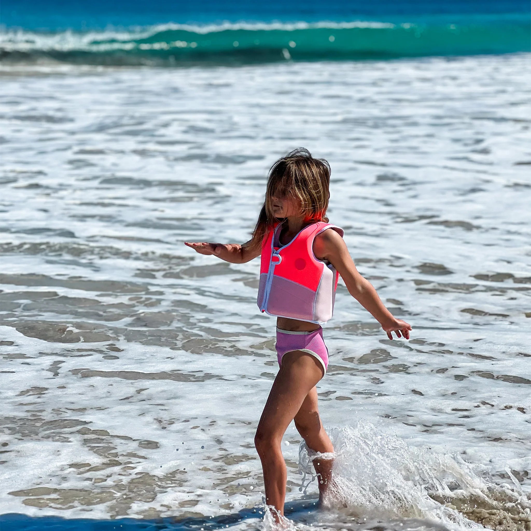 Sunnylife: Melody the Mermaid Swim Vest 2-3 Neon Strawberry
