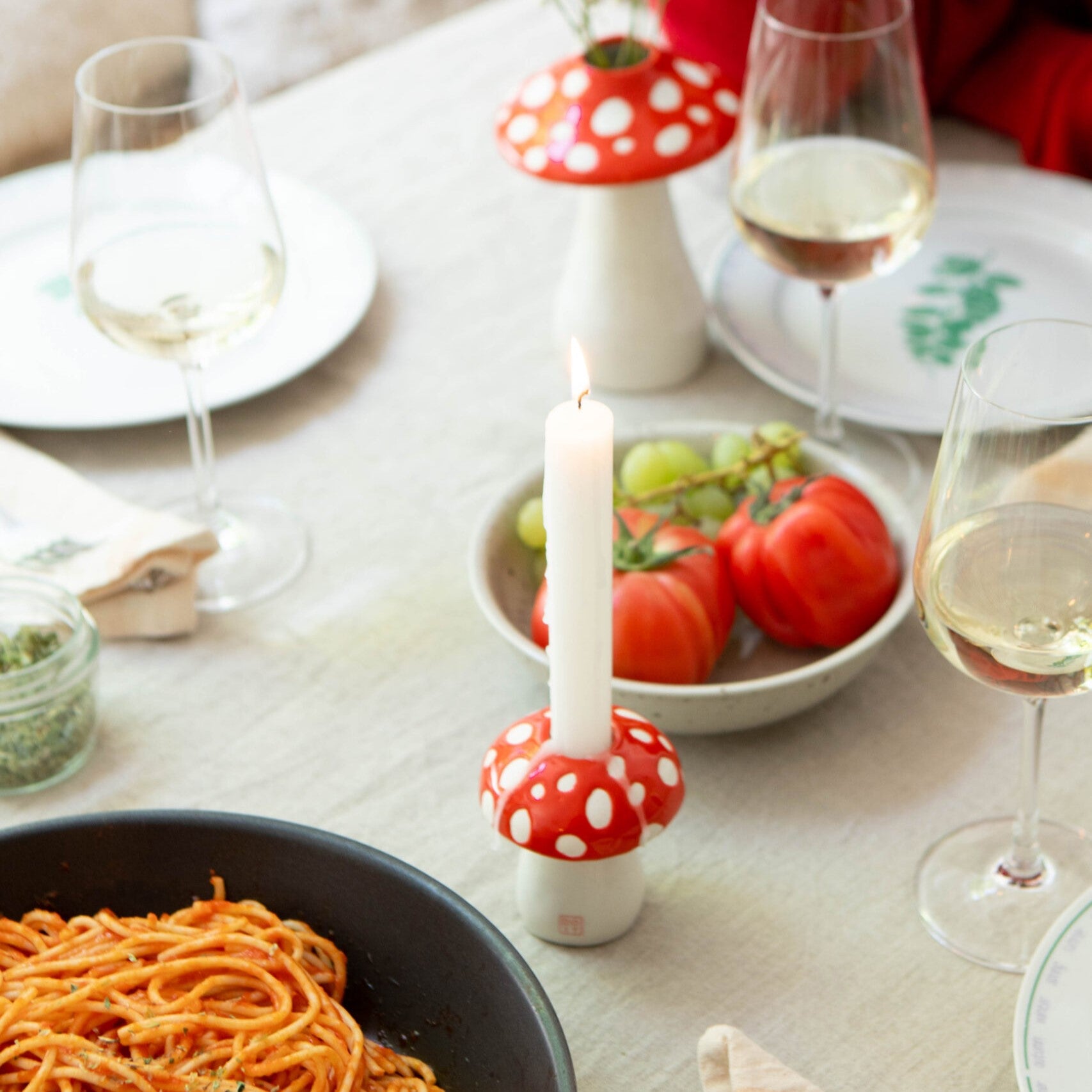 Doiy: Amantia Candle Holder