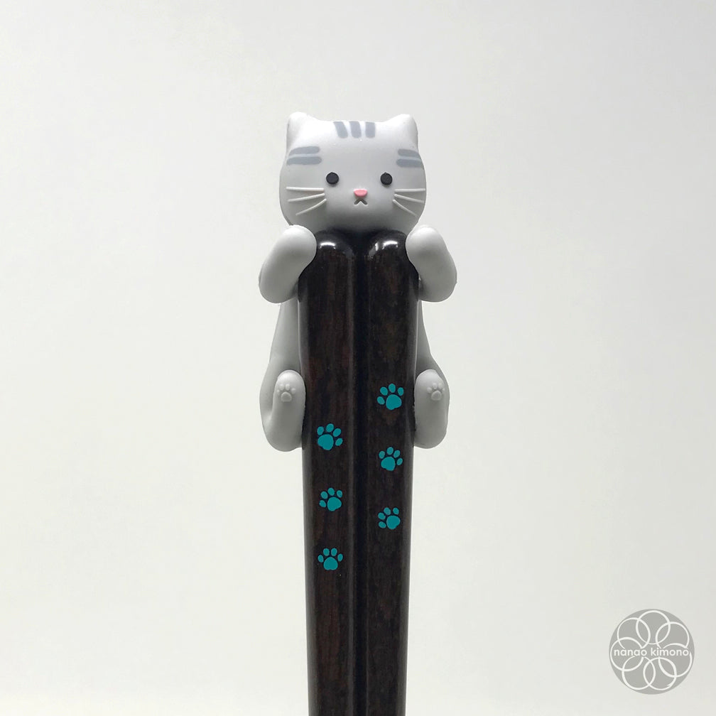 Concept Japan: Chopsticks with Cat Holder Mackerel Tabby Cat