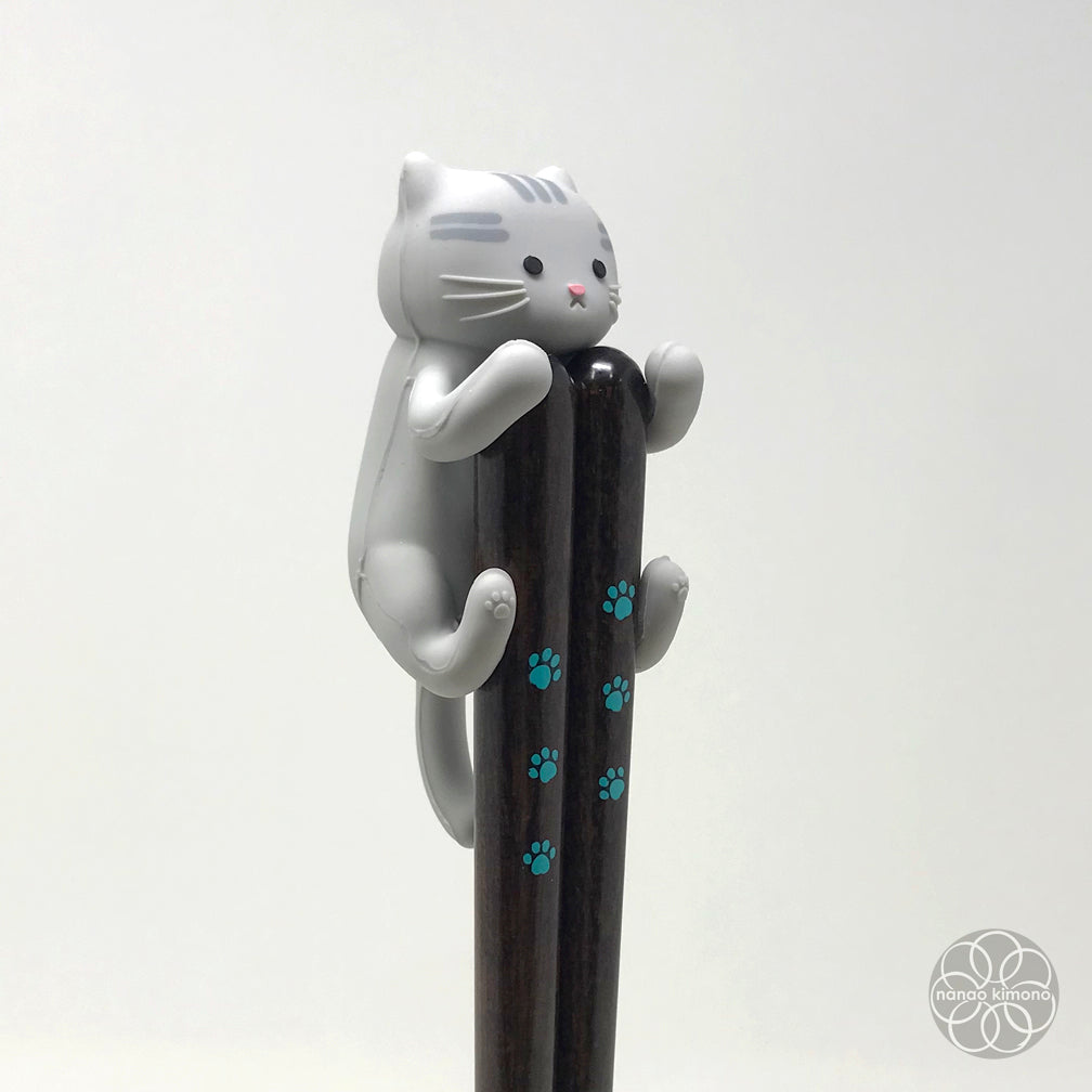 Concept Japan: Chopsticks with Cat Holder Mackerel Tabby Cat