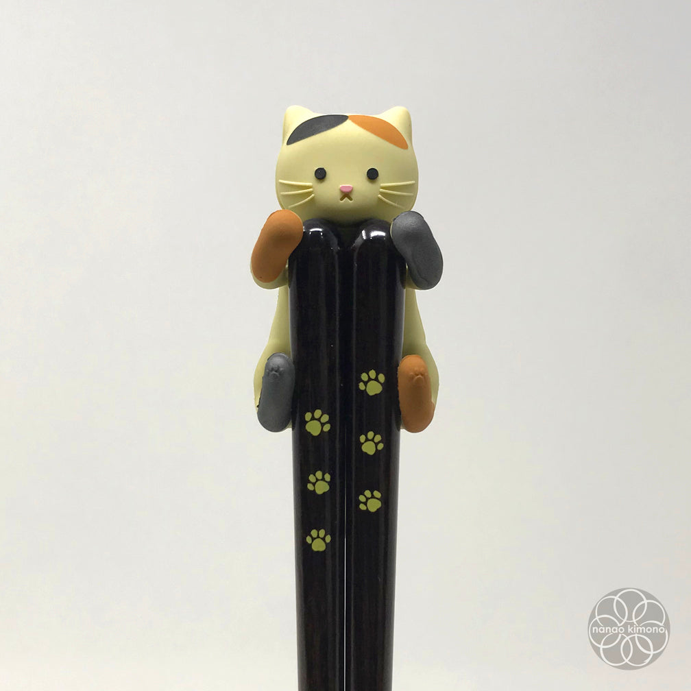 Concept Japan: Chopsticks with Cat Holder Tortoiseshell Cat