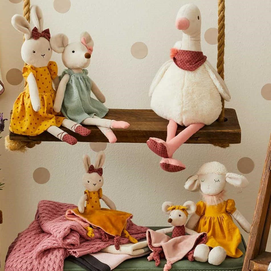 Jiggle & Giggle: Plush Toy Esme Bunny