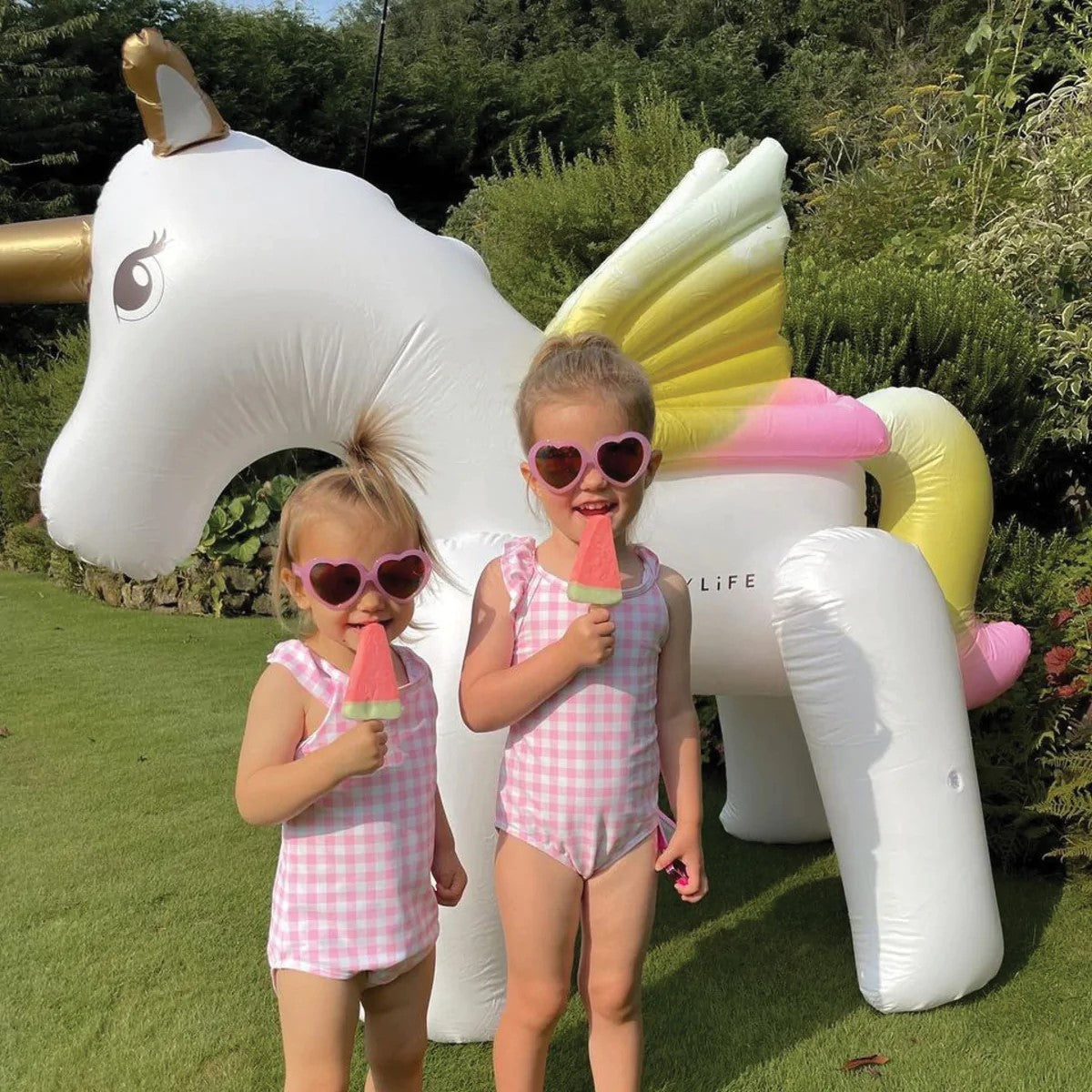 Sunnylife: Inflatable Giant Sprinkler Unicorn