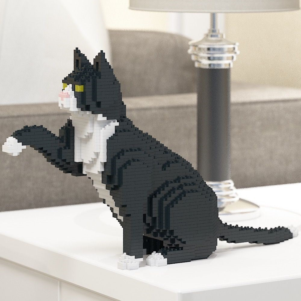 Jekca: Tuxedo Cat